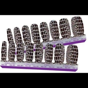 Color Street Hiss and Make Up